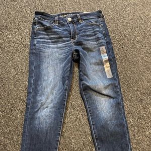 NWT American Eagle Hi Rise Jegging 8 Short